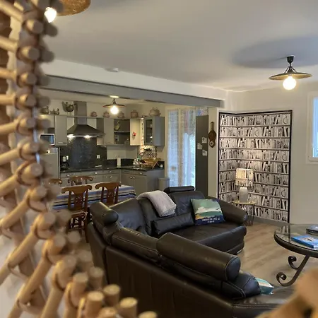 Ene Chocoa * Louhossoa