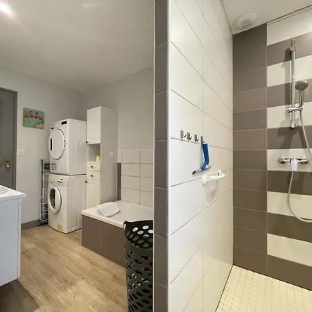 Ene Chocoa * Louhossoa